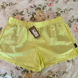 Patagonia Women's Barely Baggies NWT Yellow Shorts 2 1/2 inch